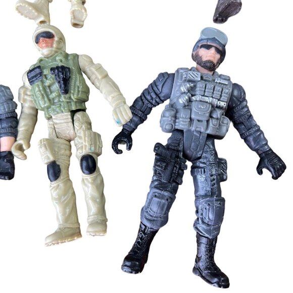 Lot of 9 Military Soldiers 4” Combat Action Figures Chap Mei Wuh Tung Unbranded - Picture 3 of 15